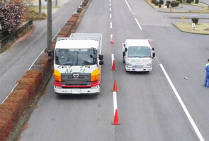 車種別　制動距離検証