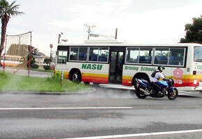 右直事故検証バスとバイク